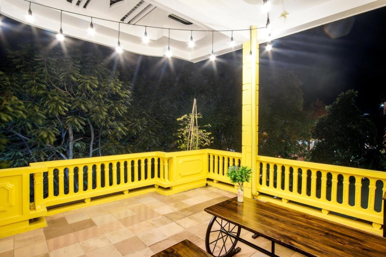 Vivu Homestay Хюэ Экстерьер фото